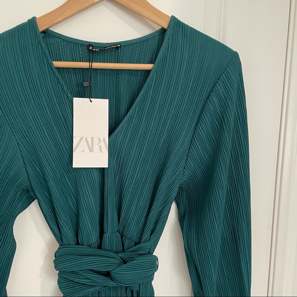 ZARA LONG SLEEVE DRESS IN GREEN WITH TIE - Picture 10 of 13